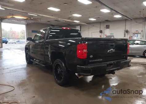 2018 Chevrolet Silverado 1500 2Lt z USA, uszkodzony, nr VIN 2GCVKREC1J1113145